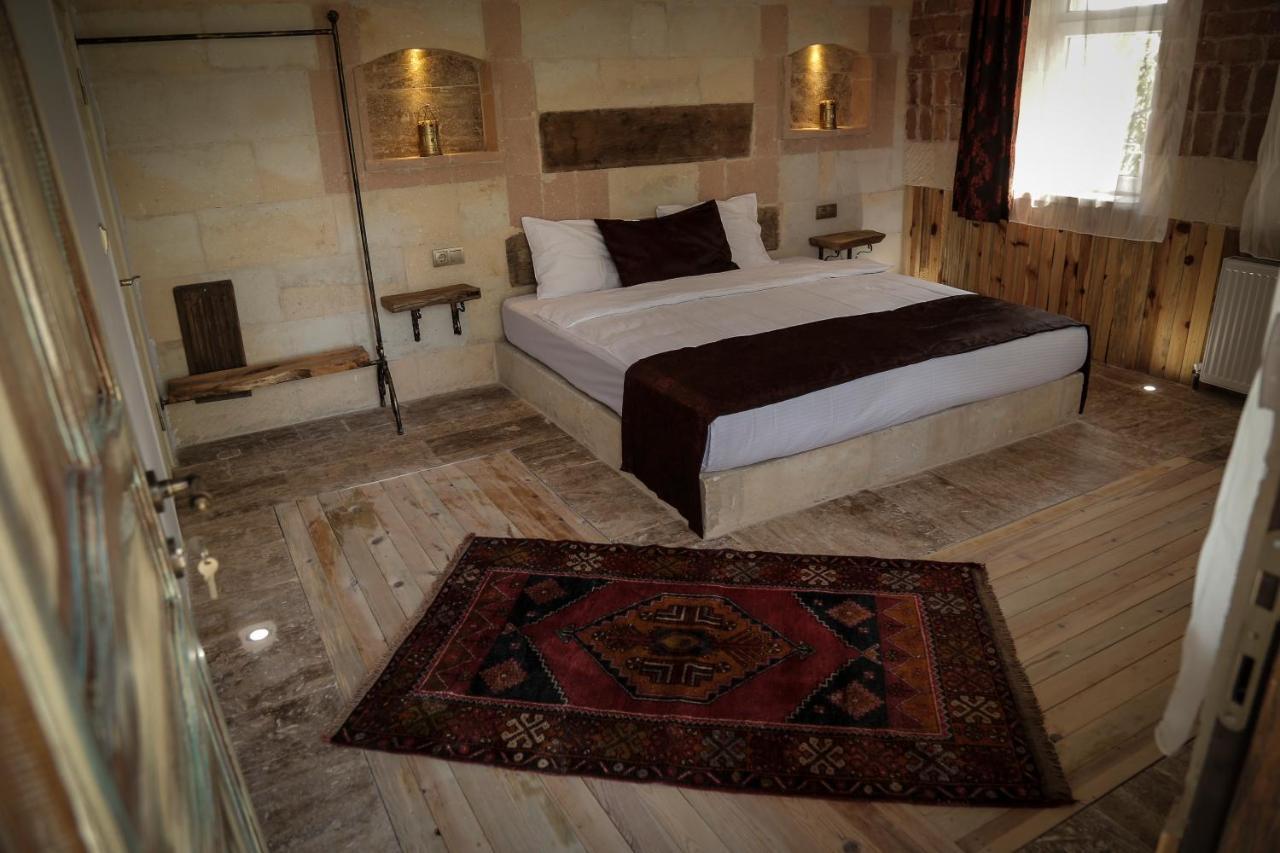 Hotel Philosophia Учгісар Екстер'єр фото
