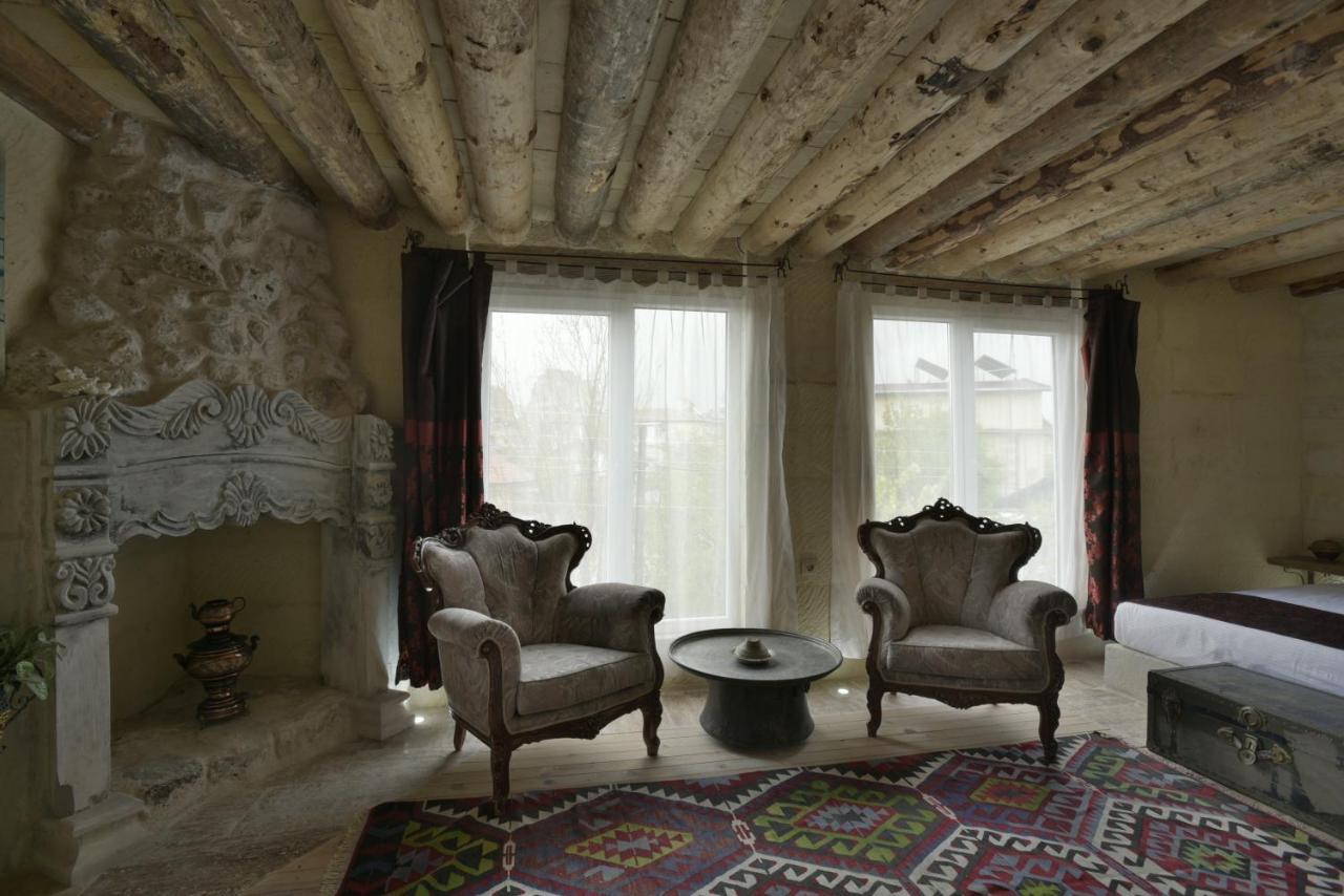 Hotel Philosophia Учгісар Екстер'єр фото
