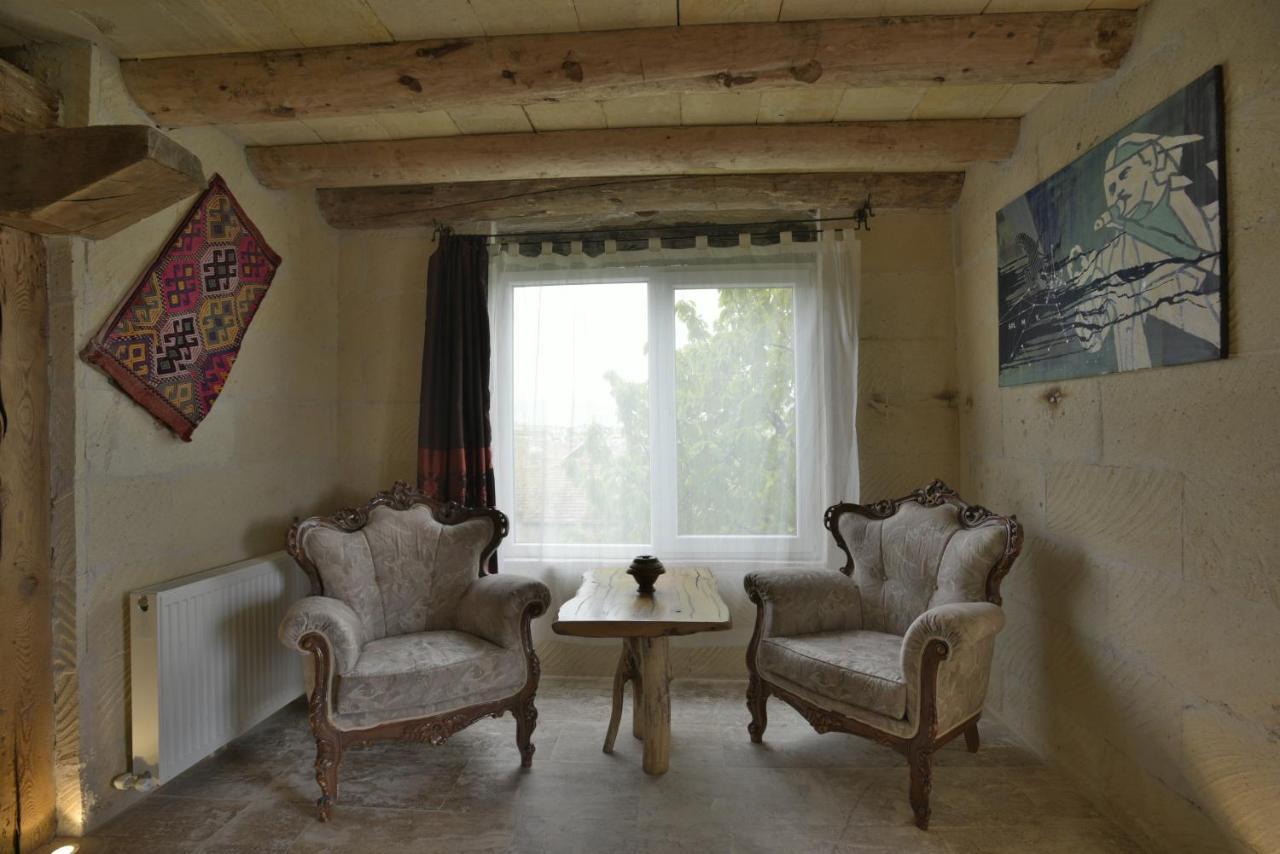 Hotel Philosophia Учгісар Екстер'єр фото