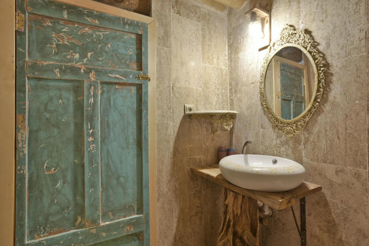Hotel Philosophia Учгісар Екстер'єр фото